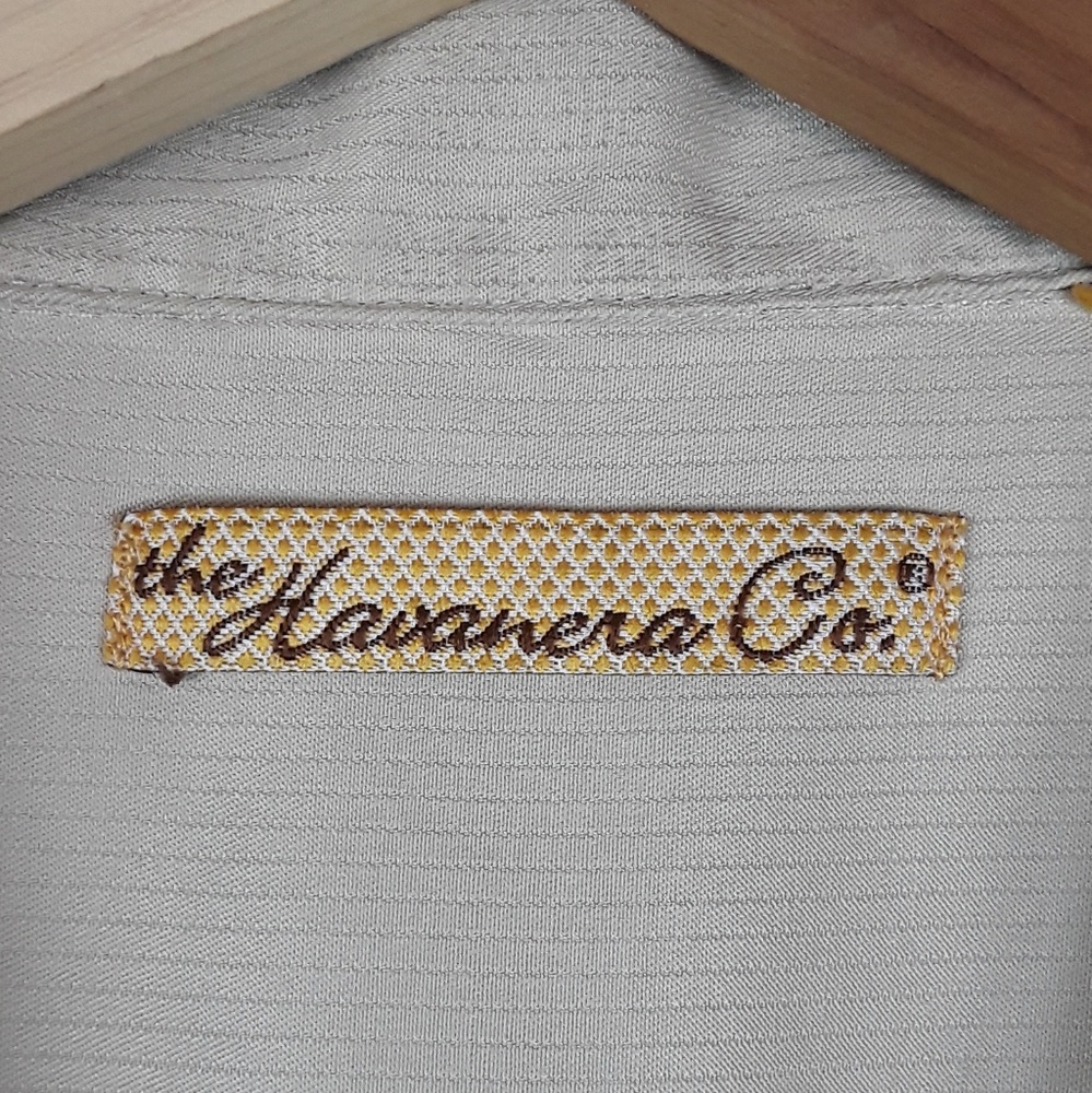 The Havanera Co. VTG Cream & White Dress Shirt - Picture 3 of 7